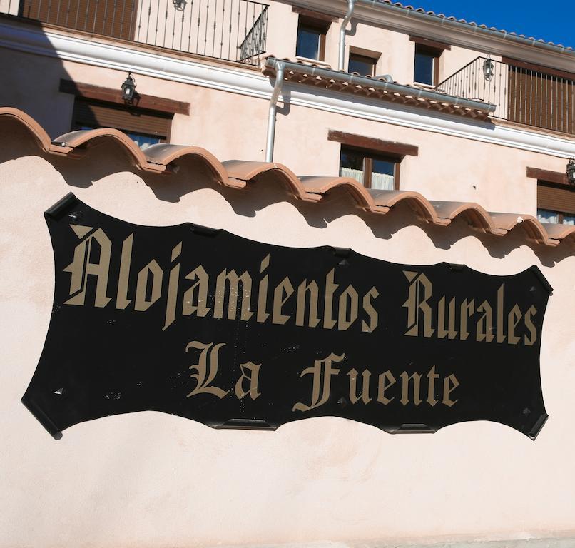 Alojamientos Rurales La Fuente Villalba de la Sierra Buitenkant foto